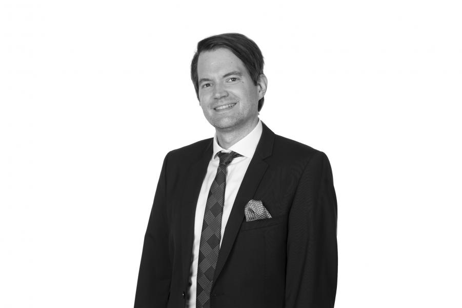 Dr. iur. Martin Frank